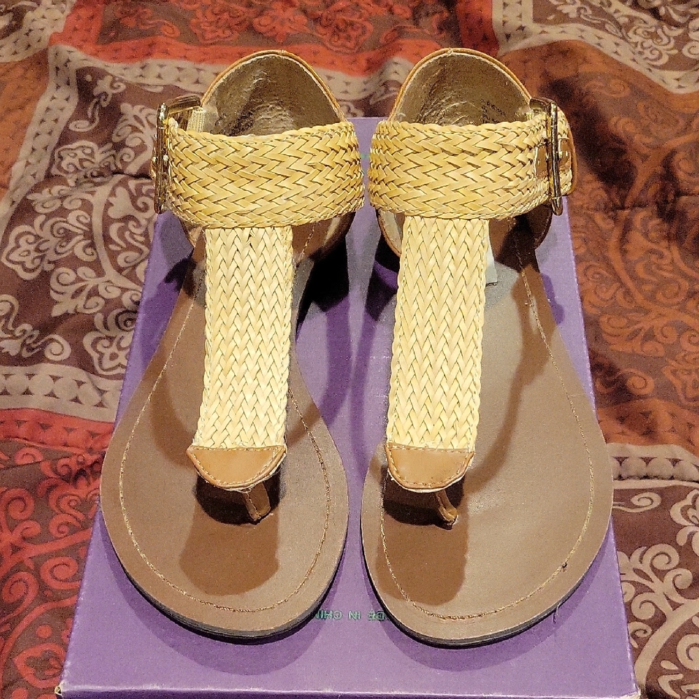Steve Madden Woven Beige Sandals